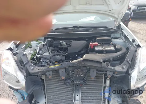 2013 Nissan Rogue S z USA, uszkodzony, nr VIN JN8AS5MV3DW625257